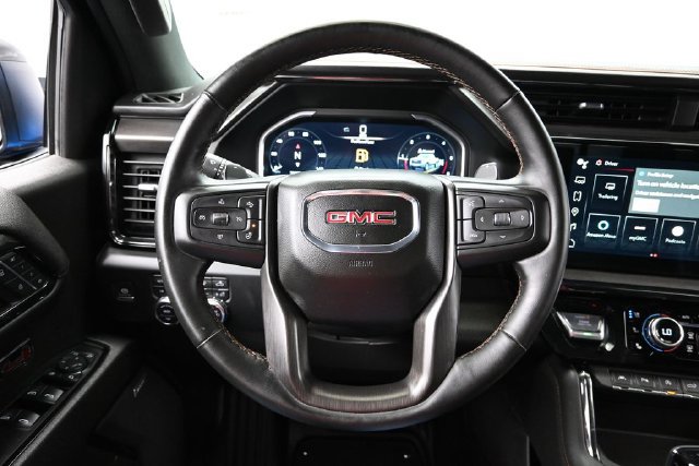 Used 2023 GMC Sierra 1500 AT4 w/ AT4 Premium Package AWD/4WD image 31
