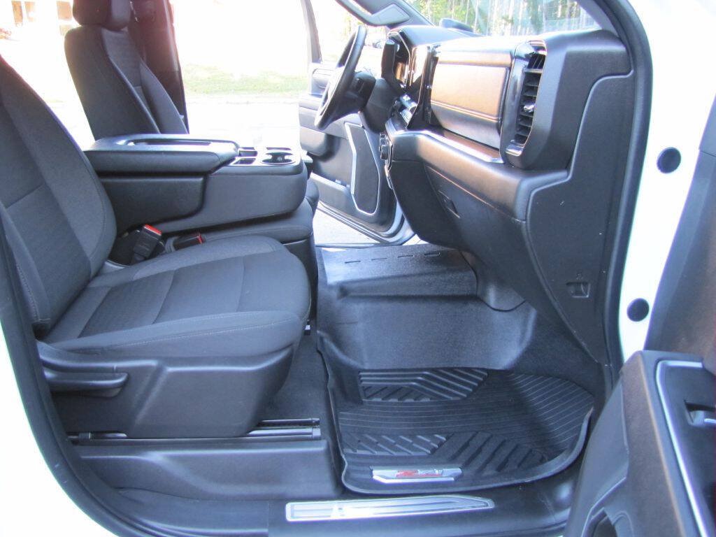 Used 2025 Chevrolet Silverado 2500 LT w/ Convenience Package AWD/4WD image 23