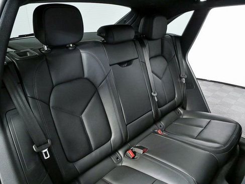 New 2026 Porsche Macan image 22