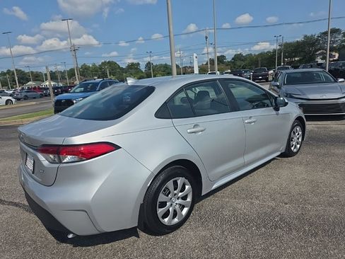 Certified 2026 Toyota Corolla LE FWD image 4