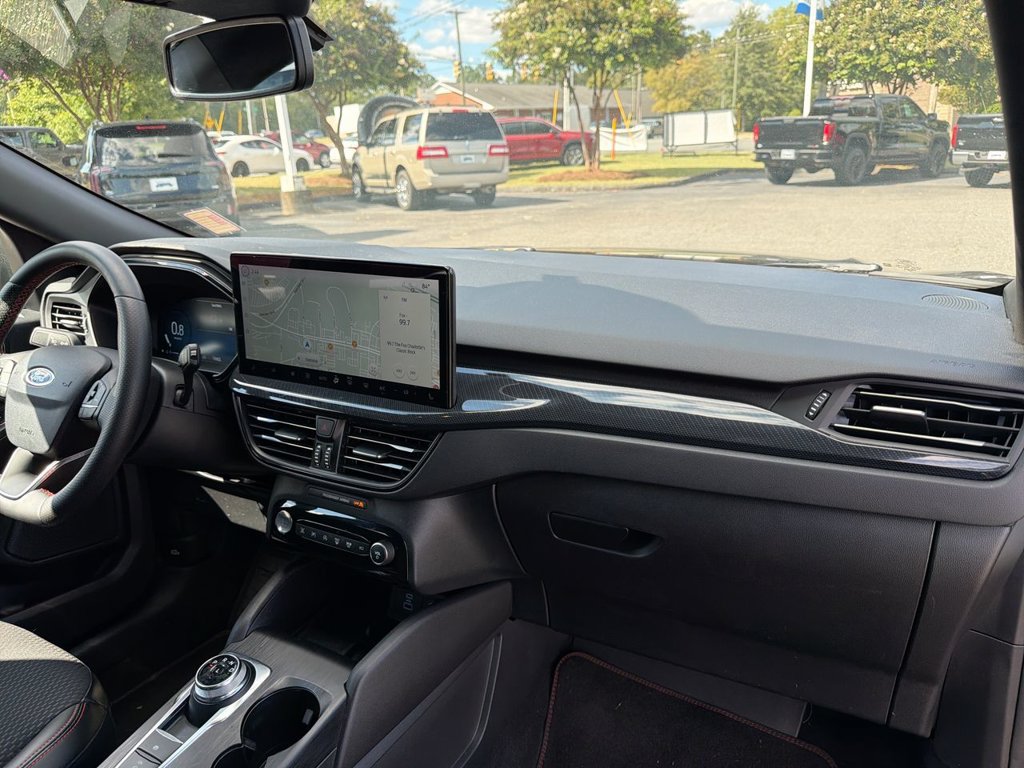 Certified 2023 Ford Escape ST-Line Elite AWD/4WD image 30