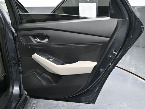 Used 2025 Honda Accord SE image 35