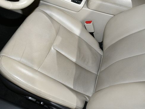 Used 2016 Nissan Altima 2.5 SL w/ 2.5 Technology Package image 11