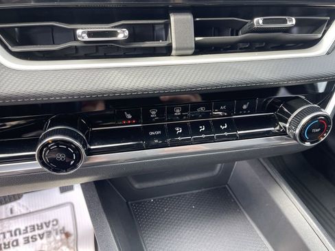 New 2026 Chevrolet Equinox LT w/ LPO, Floor Liner Package image 19