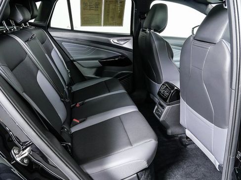 Certified 2023 Volkswagen ID.4 Pro S Plus image 18