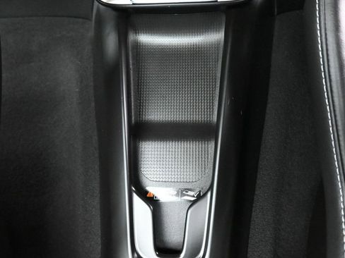 Used 2021 Chevrolet Corvette Stingray Preferred Cpe w/ Z51 Performance Package RWD image 32