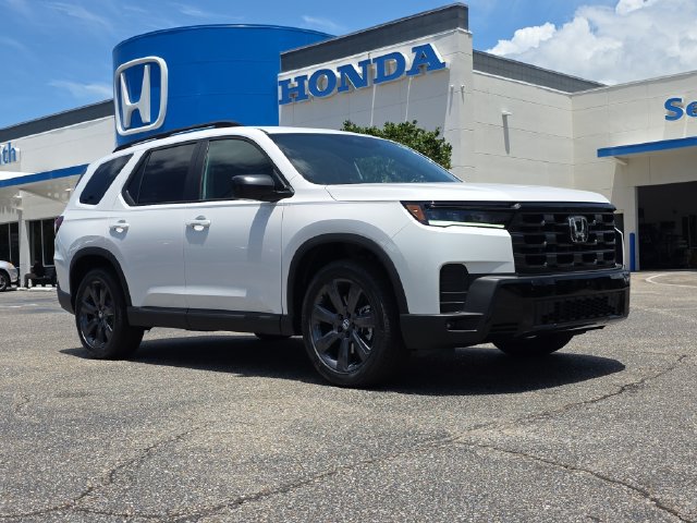 New 2026 Honda Pilot Sport image 2