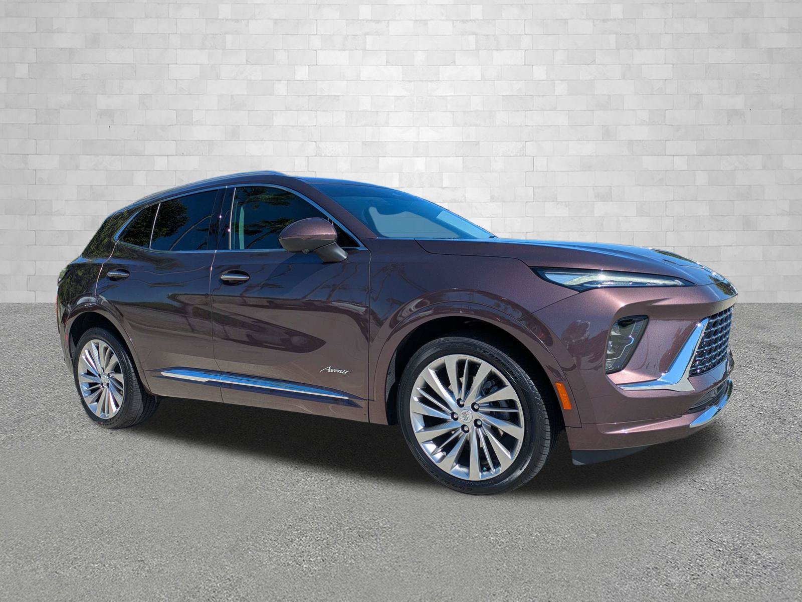 Used 2024 Buick Envision Avenir AWD/4WD image 1