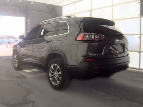 Used 2019 Jeep Cherokee Latitude Plus AWD/4WD image 4