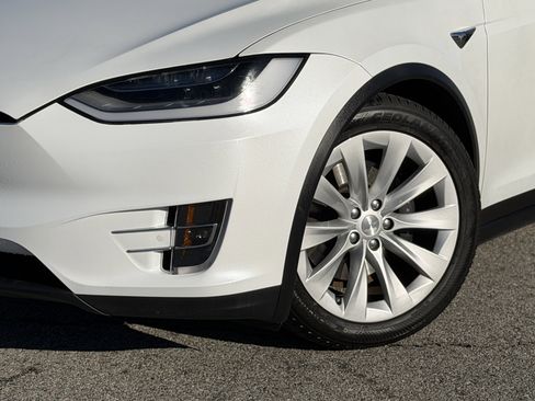 Used 2020 Tesla Model X Long Range image 4