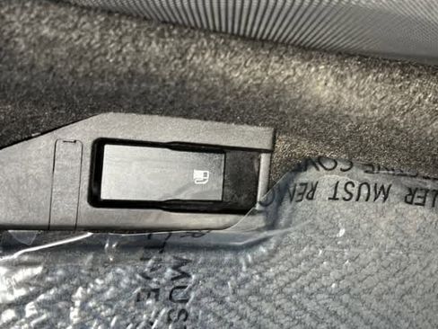 Used 2017 Subaru Impreza 2.0i Premium AWD/4WD image 29