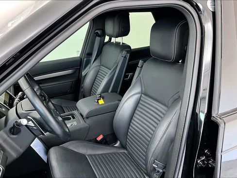 Used 2022 Land Rover Discovery S R-Dynamic image 33