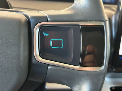 Used 2025 Ford Expedition Active AWD/4WD image 29