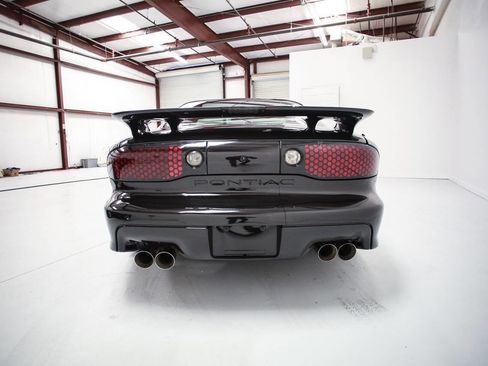 Used 2001 Pontiac Firebird Formula w/ Protection Group image 9