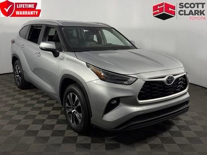 Used 2025 Toyota Highlander XLE