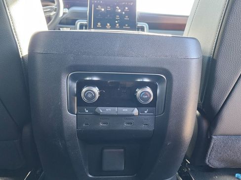 New 2026 GMC Yukon XL Denali w/ Denali Reserve Package image 57