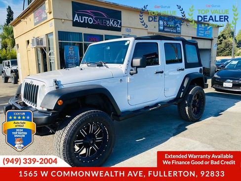 Used 2013 Jeep Wrangler Unlimited Sport image 7