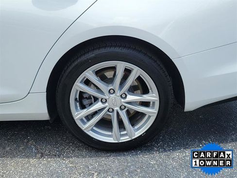 Certified 2022 Cadillac CT4 Luxury RWD image 5