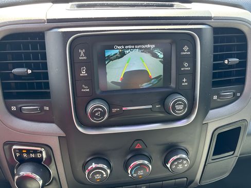 Used 2018 RAM 1500 Express RWD image 30
