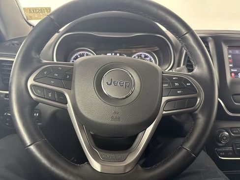 Used 2021 Jeep Cherokee Latitude Plus image 10