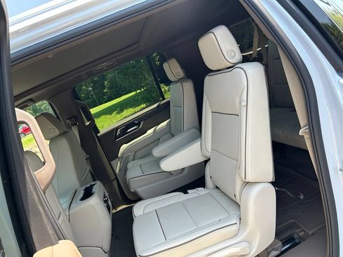 Used 2026 GMC Yukon XL Denali w/ Sun & Power Step Package AWD/4WD image 44