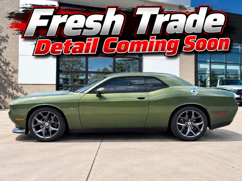 Used 2019 Dodge Challenger R/T RWD image 2