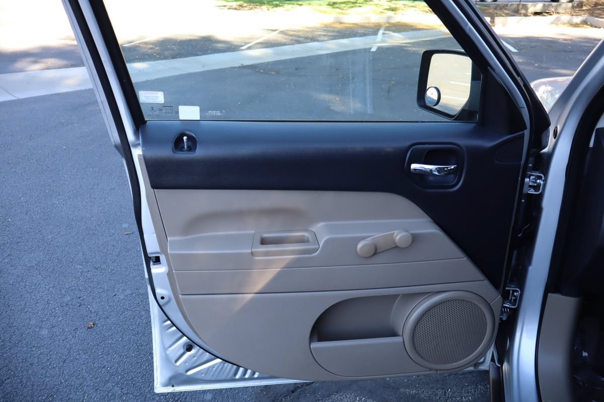 Used 2014 Jeep Patriot Sport FWD image 16
