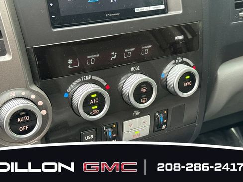 Used 2015 Toyota Sequoia Platinum AWD/4WD image 21