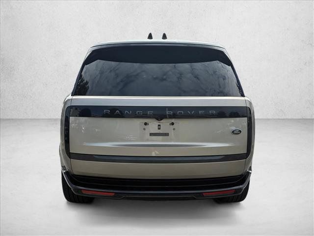 Used 2023 Land Rover Range Rover Long Wheelbase SE AWD/4WD image 6