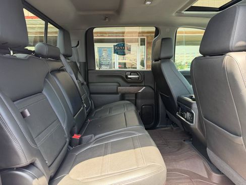 Used 2022 GMC Sierra 3500 Denali w/ Denali Ultimate Package AWD/4WD image 23