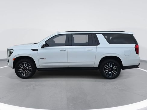 Used 2024 GMC Yukon XL AT4 w/ Technology Package image 8