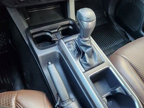 Used 2017 Toyota Tacoma Limited image 23