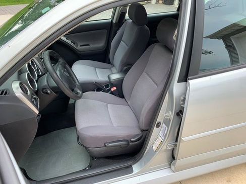 Used 2006 Pontiac Vibe w/ Sport Package FWD image 22