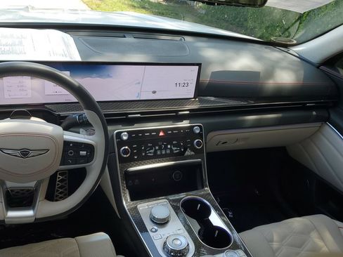Used 2025 Genesis GV80 3.5T e-SC AWD/4WD image 21