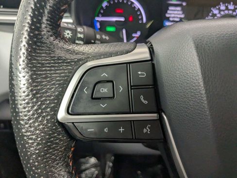 Used 2021 Toyota Sienna XSE AWD/4WD image 18