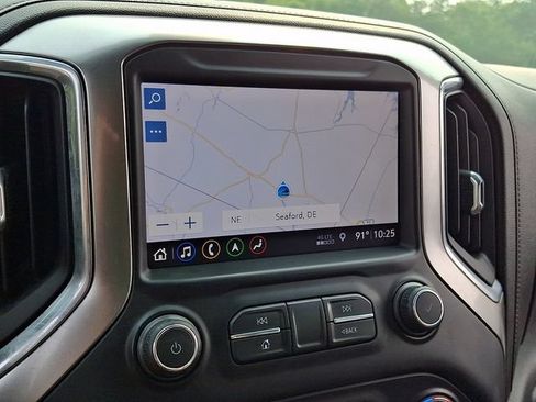 Used 2019 Chevrolet Silverado 1500 LTZ w/ LTZ Premium Package AWD/4WD image 17