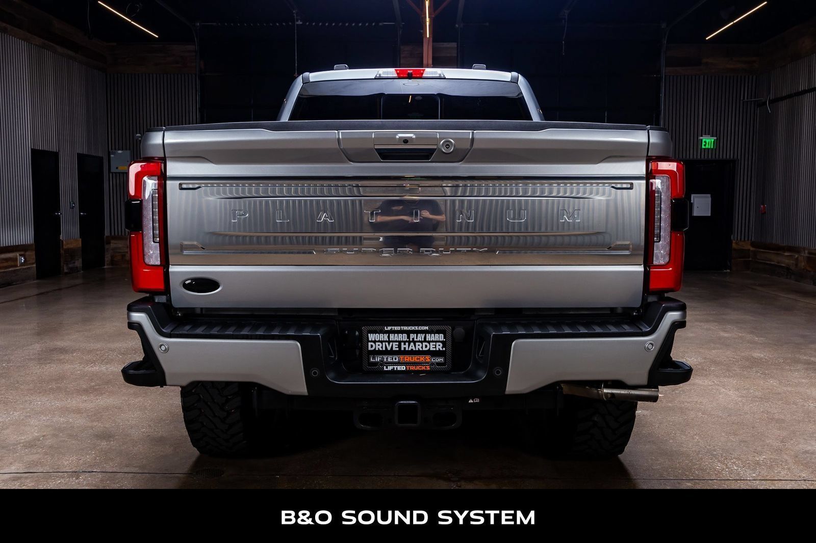 Used 2024 Ford F250 Platinum AWD/4WD image 7