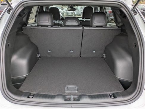 New 2026 Jeep Compass Latitude image 13