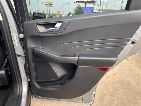 Used 2022 Ford Escape SEL image 14