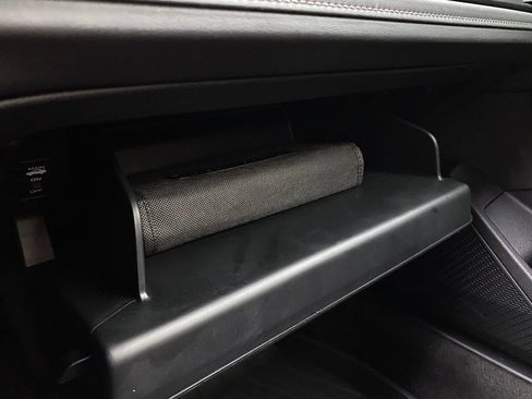 Used 2025 Honda Accord SE image 19