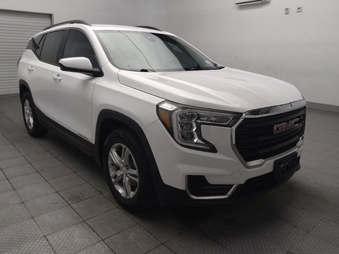 Used 2023 GMC Terrain SLE w/ Driver Convenience Package FWD image 13