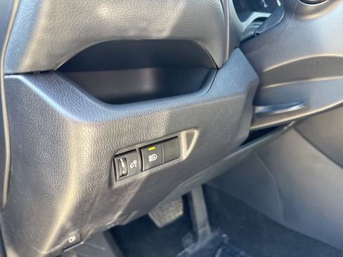 Used 2025 Toyota RAV4 XLE image 43