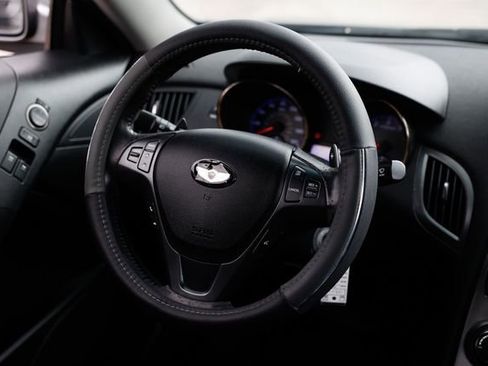 Used 2011 Hyundai Genesis 2.0T image 33