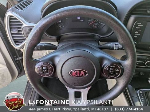 Used 2020 Kia Soul LX FWD image 18