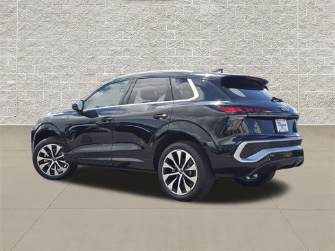 New 2026 Audi Q3 quattro 2.0T AWD/4WD image 5