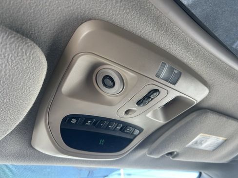 Used 2008 Chrysler Aspen Limited image 23