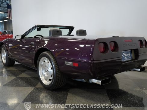 Used 1993 Chevrolet Corvette Convertible image 9