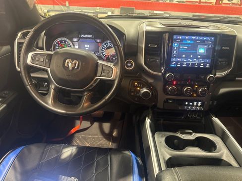 Used 2022 RAM 1500 Big Horn AWD/4WD image 42