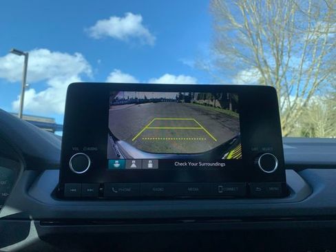 Used 2025 Honda Accord LX image 14