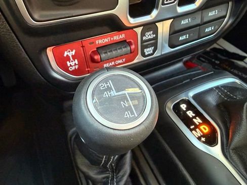 New 2025 Jeep Wrangler Unlimited Rubicon w/ Steel Bumper Group image 22